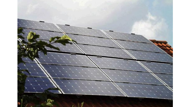 Immagine: Bari: un bando del Comune per il fotovoltaico nelle scuole