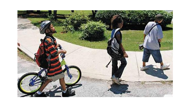 Immagine: Usa:  Safe Routes to School National Partnership spinge al pedibus