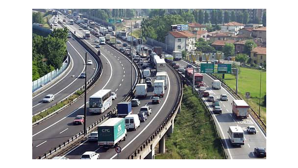 Immagine: Ridurre il Pm10 riducendo la velocità in autostrada: alcuni esempi