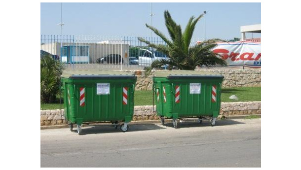 Immagine: A Bari si studia il passaggio da tassa a tariffa rifiuti: più rifiuti, più paghi