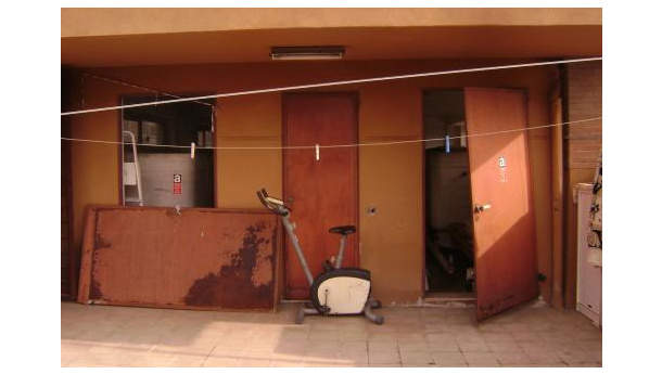 Immagine: Amianto, rimossi cassoni sulla riva del Tevere