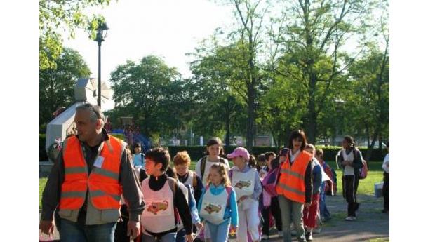 Immagine: Varazze: i nonni vigile fanno partire il pedibus