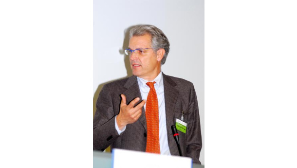 Immagine: Intervista di Eco dalle Città a Nicola De Ruggiero