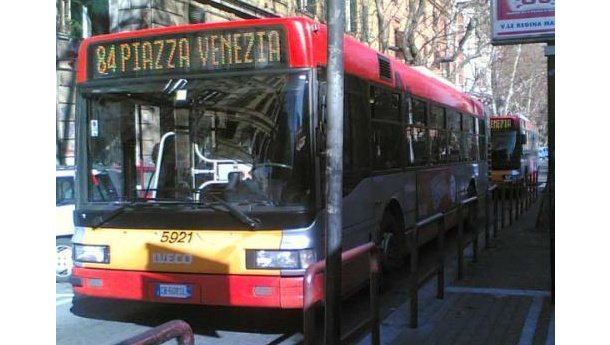 Immagine: Pasqua, autobus romani in funzione a regime ridotto