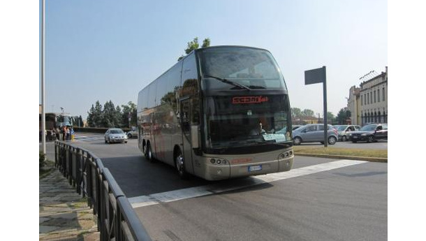 Immagine: Un ticket ambientale per i bus dell'Ostensione