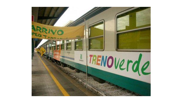 Immagine: Bilancio finale del Treno Verde di Legambiente: Torino, Frosinone e Padova in testa alla classifica delle polveri sottili