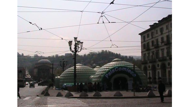 Immagine: Parte da Torino il tour 2010 del Palacomieco