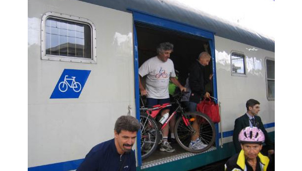 Immagine: Ruotalibera alle Ferrovie Nord Barese: 