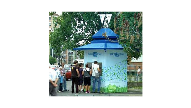 Immagine: Nichelino, apre un punto acqua Smat