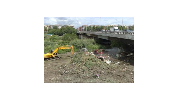 Immagine: Il Campidoglio bonifica l'area di Ponte Marconi