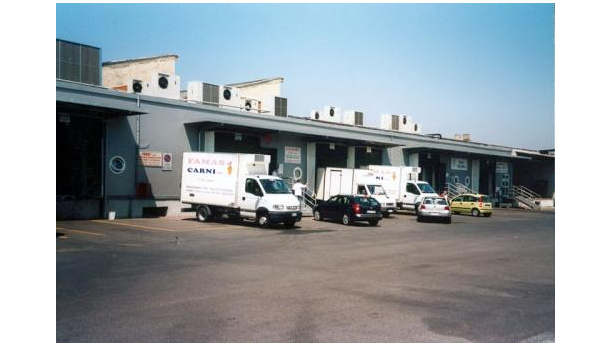 Immagine: Ama: stop del Tar a conferimento nel Centro carni di Roma