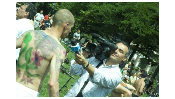 Immagine: Ciclonudistica  Naked Bike Ride a Torino. Le immagini