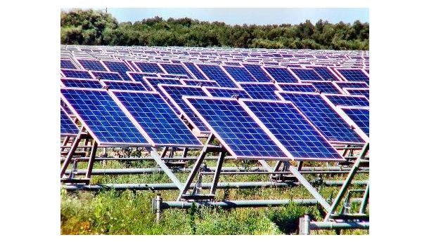 Immagine: Fotovoltaico nei campi: la presidente della provincia di Cuneo chiede l'intervento del Governo