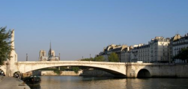 Parigi: turbine idroeoliche sotto i ponti per sfruttare l\'energia della Senna