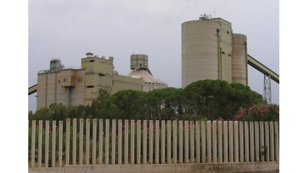 Immagine: Provincia di Lecce: entro il 13 dicembre la decisione su cementificio Colacem