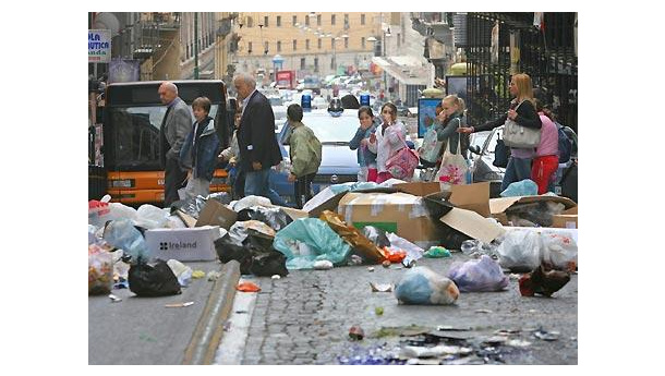 Immagine: Dalla Puglia nessuna ospitalità ai rifiuti di Napoli senza protocolli d'intesa