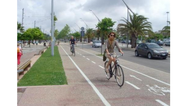 Immagine: Alghero ha firmato la Carta di Bruxelles per la mobilità ciclistica