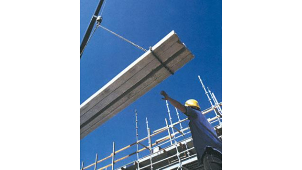 Immagine: Edilizia: manifestazione contro crisi. Legambiente: è legittima