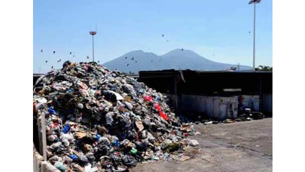 Immagine: Emergenza rifiuti a Napoli: un'ipotesi sulla situazione dopo i trasferimenti