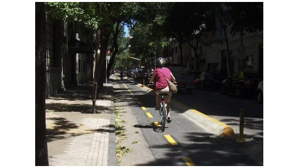 Immagine: Bicing, anche a Buenos Aires si pedala con il bike sharing