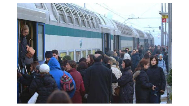 Immagine: Presentato il nuovo rapporto Pendolaria. Legambiente: nel 2011 il trasporto ferroviario locale rischia il tracollo