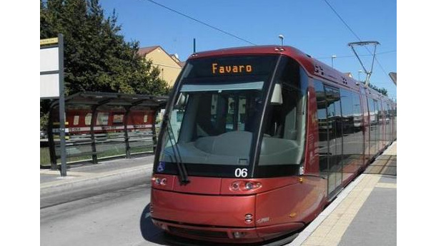 Immagine: Per la prima volta un tram a Venezia