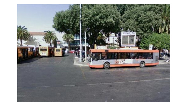 Immagine: Bari, trasporto Pubblico: raddoppiate le tariffe agli universitari