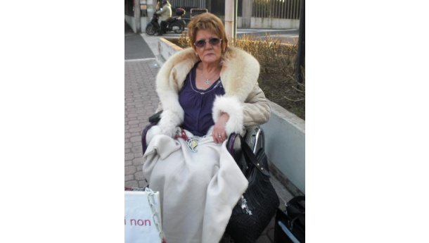 Immagine: La protesta della Dukic contro il mutismo dei media