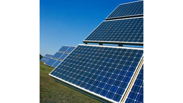Immagine: Solare, di qui al 2020 costerà alle famiglie meno di 2 euro al mese