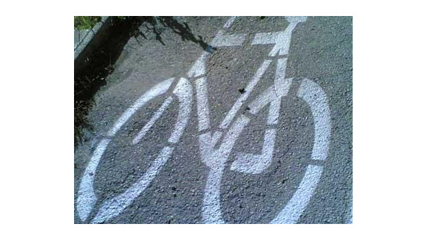 Immagine: Raccordi e manutenzione: ecco gli interventi sulle piste ciclabili cittadine