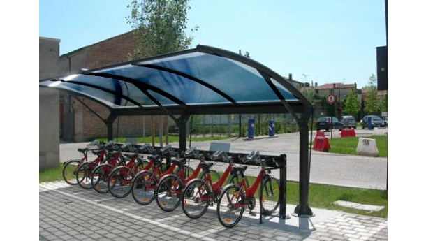 Immagine: Bike sharing con pensiline fotovoltaiche a Lecce, Cerignola e nel Parco Nazionale del Gargano