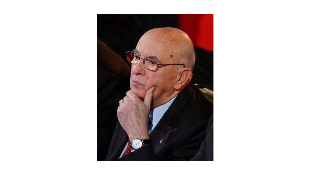 Immagine: Rinnovabili, le associazioni a Napolitano: non firmi il decreto, è incostituzionale