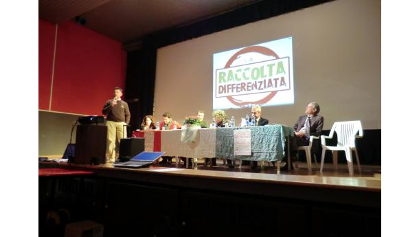 Immagine: Borgaro verso la raccolta porta a porta. Esperienze a confronto