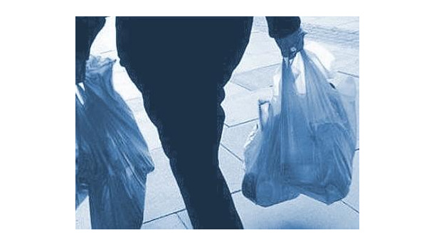 Immagine: Lecce, sacchetti non biodegradabili: una proroga per smaltire le scorte