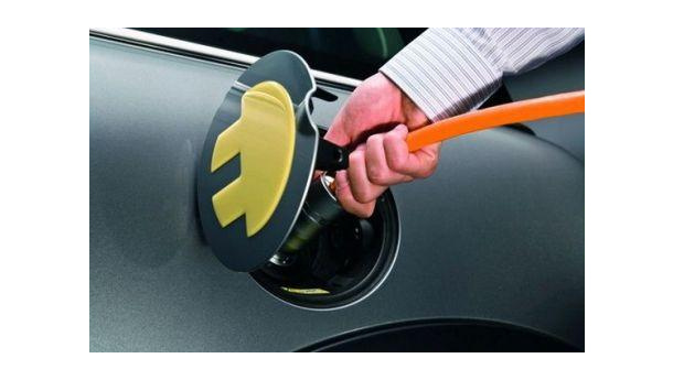 Immagine: Maebashi (Giappone), le auto elettriche si ricaricano gratis grazie all'idroelettrico