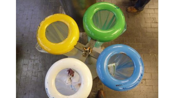 Immagine: Stazione di Milano: il quadrifoglio porta fortuna (anche alla differenziata)