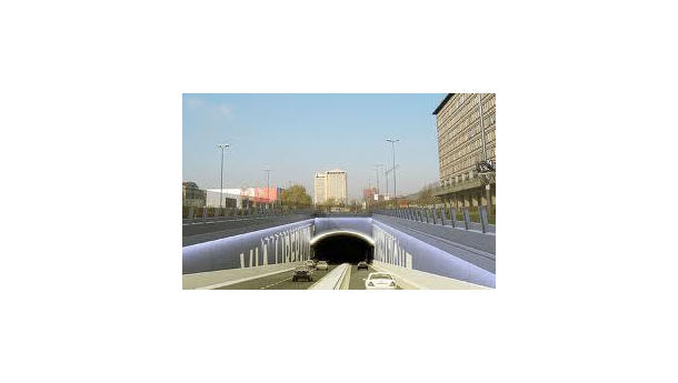 Immagine: Il tunnel automobilistico dell’Expo 2015: a Milano si riaccende il dibattito