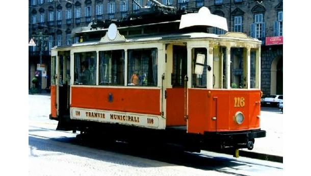 Immagine: A Torino tornano a viaggiare i tram storici