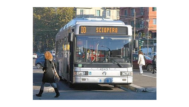 Immagine: Scioperi mezzi pubblici: il mistero dei diversi orari delle fasce protette