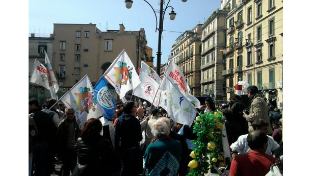 Immagine: Perché la Campania non riduce, non composta, non ricicla?