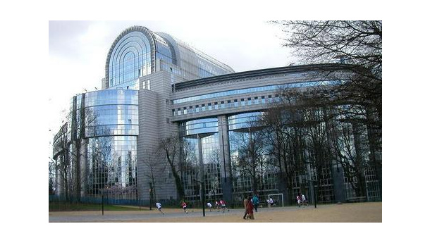 Immagine: Sacchetti: Italia messa in mora dalla UE già il 6 aprile. La bozza del disegno legge