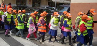 Bari, ECOmportamenti: un piedibus nel quartiere Madonnella | Photogallery