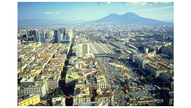 Immagine: Mobilità a Napoli: la terapia choc di de Magistris