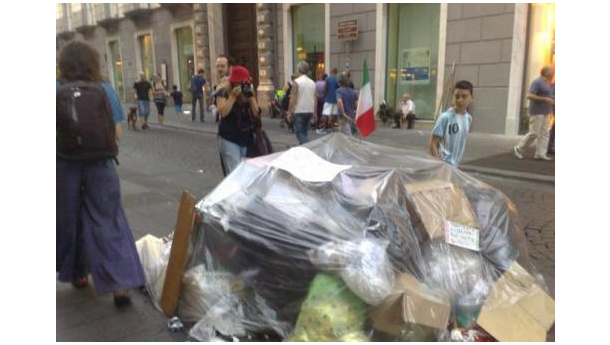 Immagine: Il Punto sui rifiuti – A Napoli roghi e proteste. Sodano, comprensione per Acerra e Caivano, ma chiede collaborazione