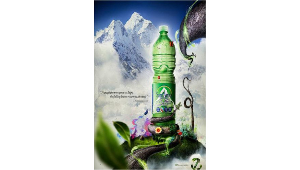 Immagine: Dopo i sacchetti, le bio-bottiglie compostabili. Ma gli impianti sono attrezzati?