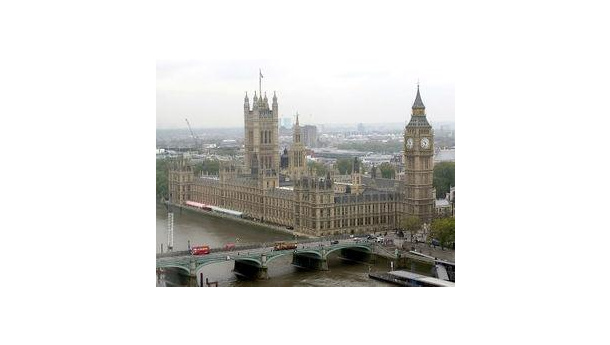 Immagine: Inghilterra, calate del 14% le emissioni degli uffici governativi