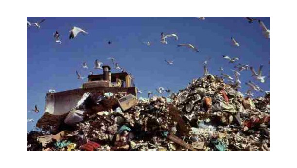 Immagine: ISPRA: nel 2009 produzione di rifiuti ancora in calo (-1%). On line il Rapporto Rifiuti edizione 2011