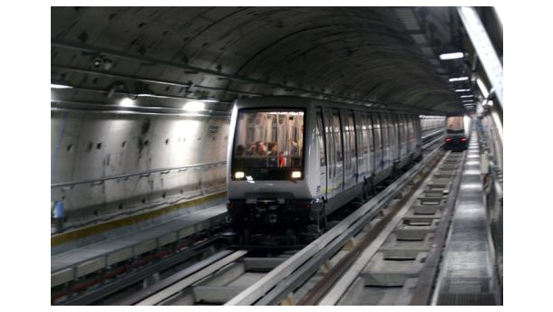 Immagine: L’ultima metro lascia a piedi la Torino by night