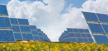 Global data: calano gli investimenti globali nelle rinnovabili, anzi no