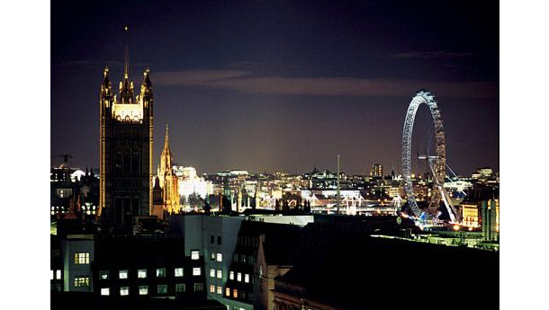 Immagine: Londra, lampioni intelligenti nel quartiere di Westminster